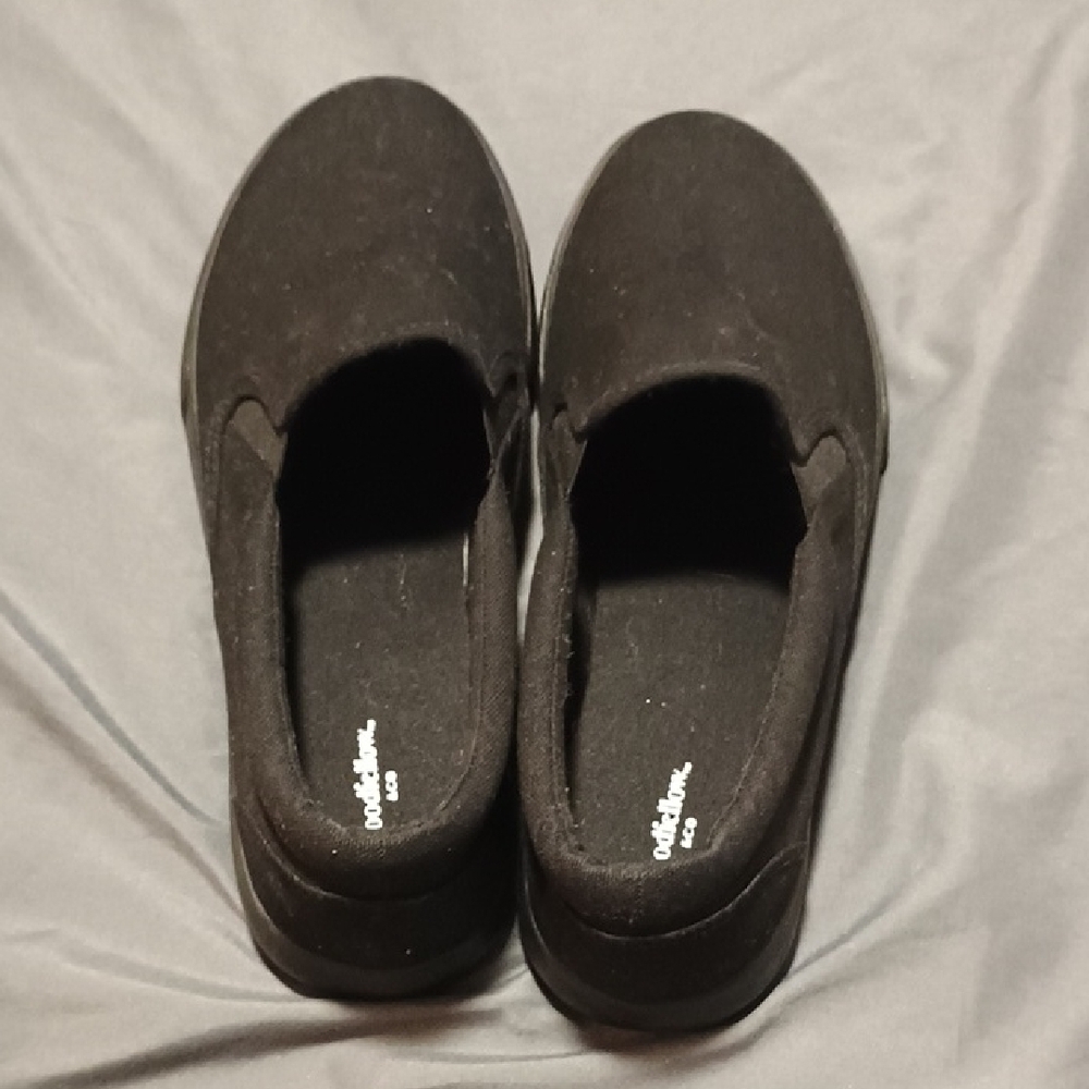 Black Slip-On Sneakers with Suede Finish